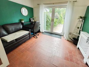 Dining room- click for photo gallery